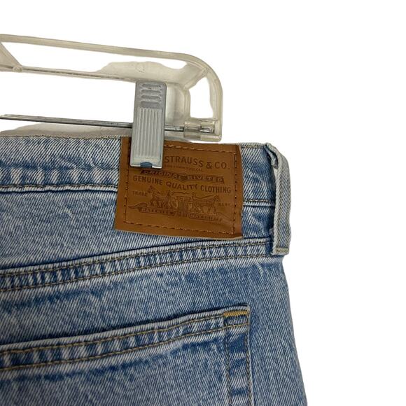 Levi's Vintage Big E Wedgie Women's Size 31 Light Wash Button Fly Cropped Jeans - Picture 6 of 11